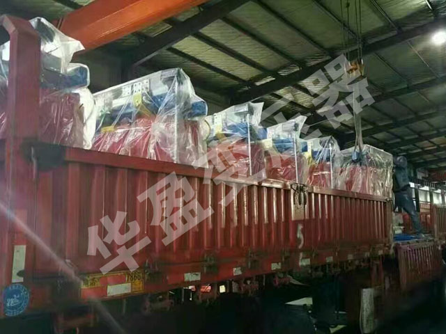 大连干式变压器发货现场